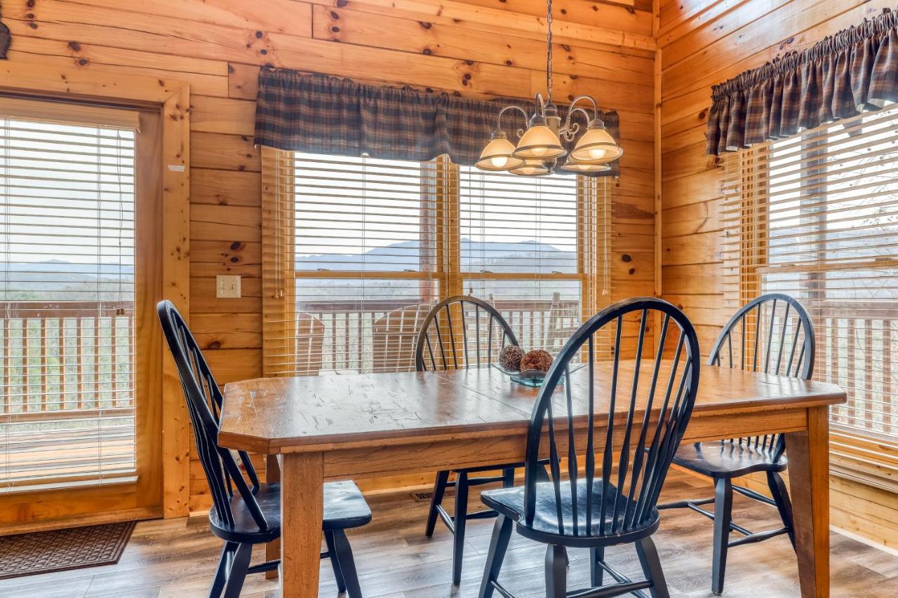 Villa Blue Ridge Sunrise à Pigeon Forge Extérieur photo